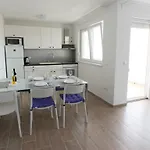 Sunrise Apartman *
