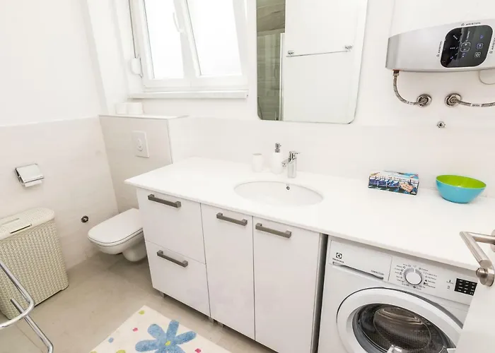 アパート Sunrise プレコ