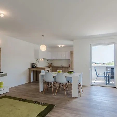 Apartament Sunrise *